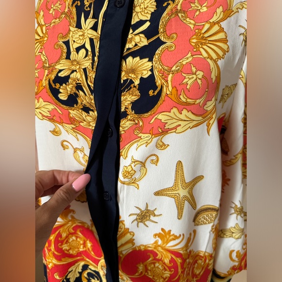 Baroque Filigree Button Down Blouse - Picture 6 of 9